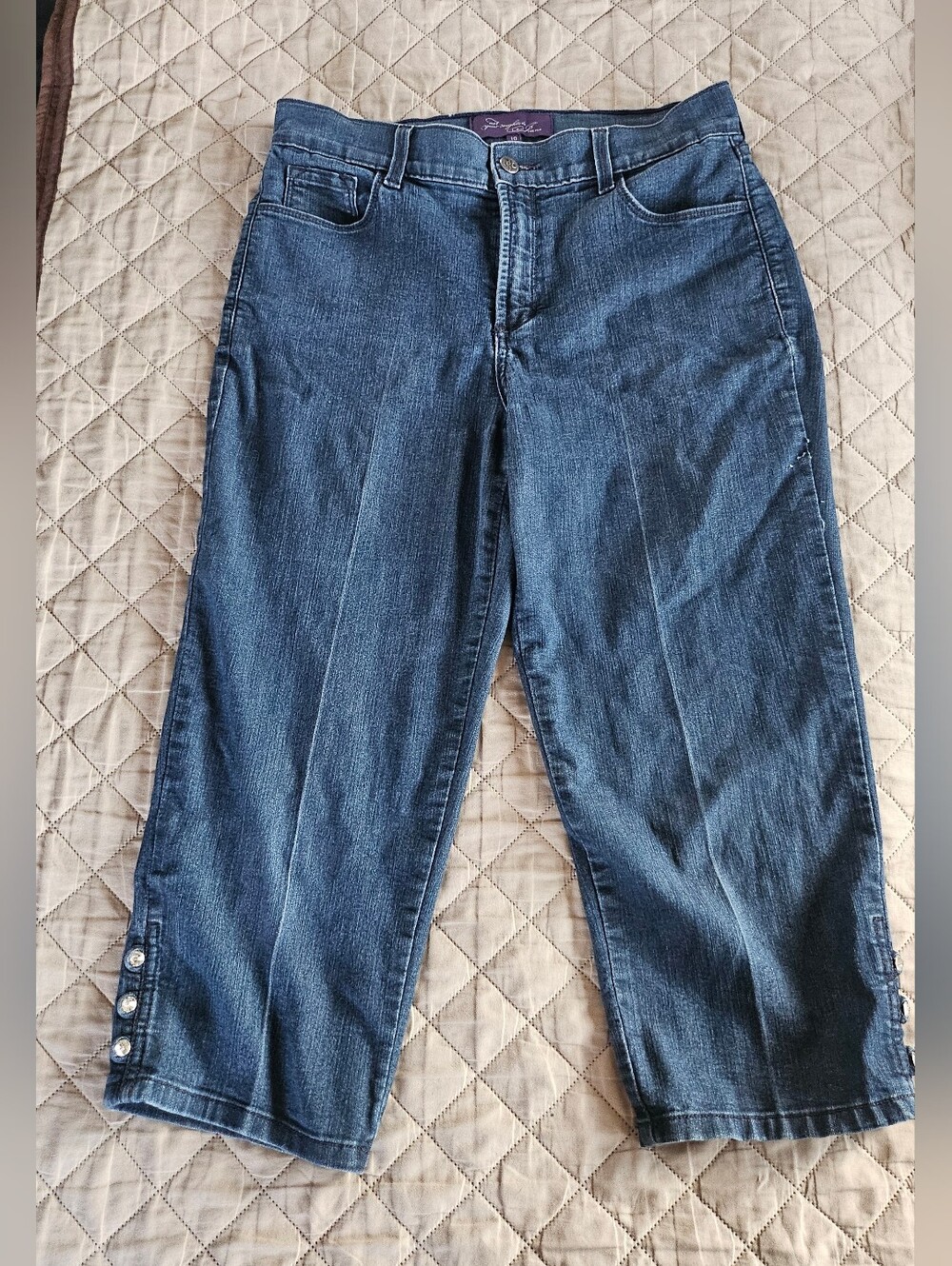 Womens size 10 cropped jeans, brand is Not your daughters jean. Used.
